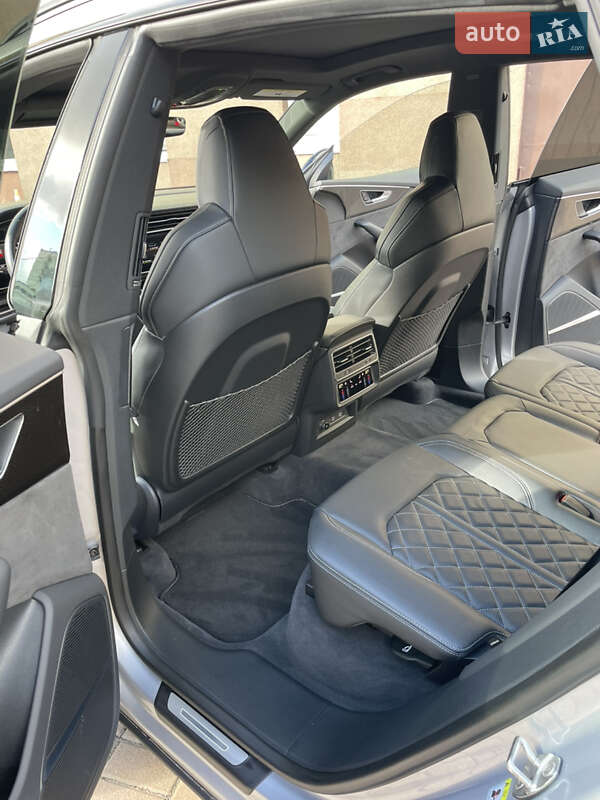 Внедорожник / Кроссовер Audi SQ8 2021 в Киеве