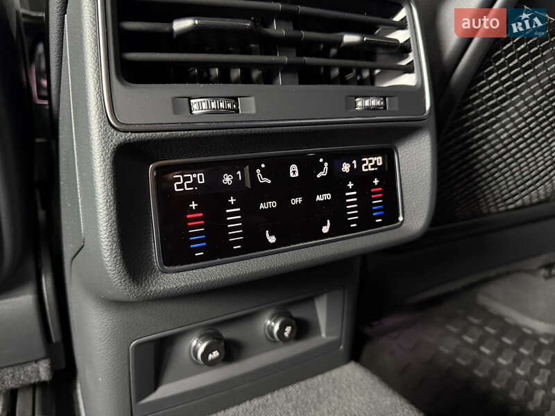 Позашляховик / Кросовер Audi SQ8 2021 в Одесі