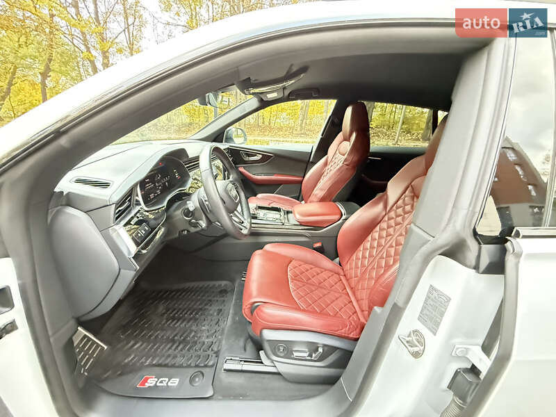 Внедорожник / Кроссовер Audi SQ8 2021 в Тернополе