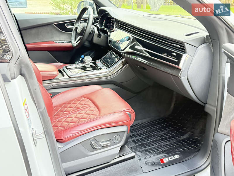 Внедорожник / Кроссовер Audi SQ8 2021 в Тернополе