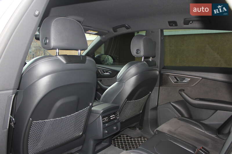 Внедорожник / Кроссовер Audi SQ8 2020 в Трускавце