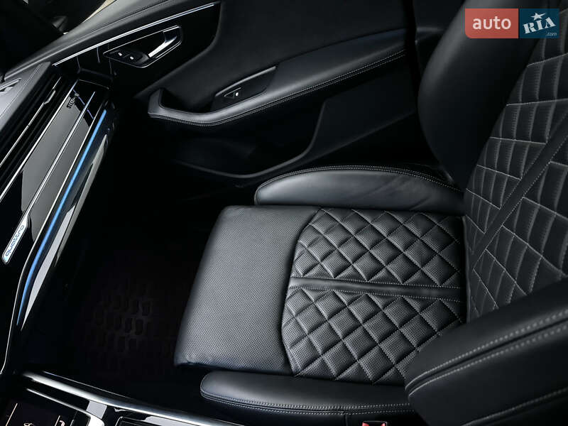 Позашляховик / Кросовер Audi SQ8 2021 в Дніпрі фото 25 Позашляховик / Кросовер Audi SQ8 2021 в Дніпрі