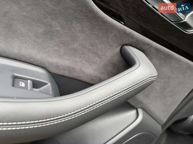 Позашляховик / Кросовер Audi SQ8 2025 в Києві фото 31 Позашляховик / Кросовер Audi SQ8 2025 в Києві