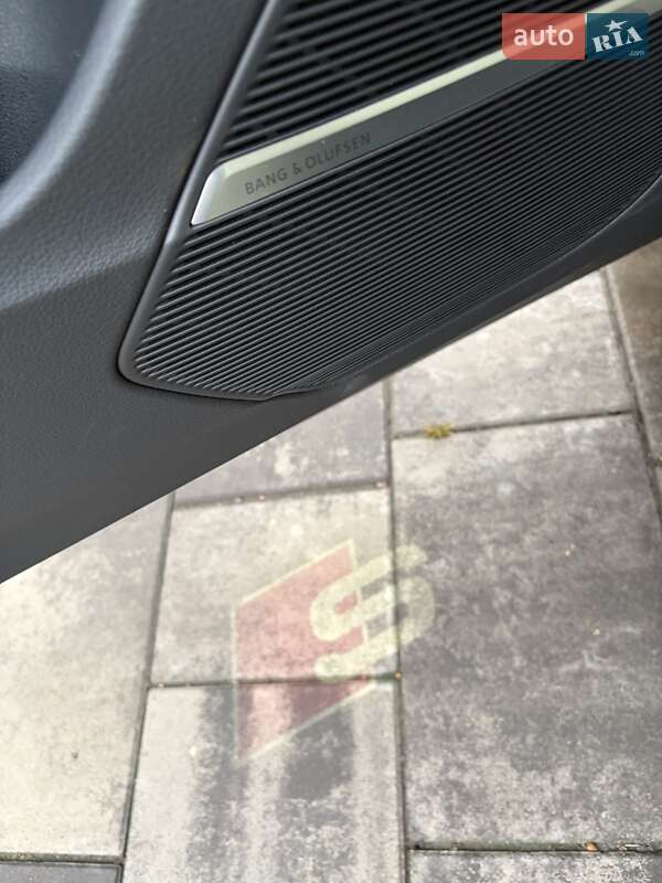 Позашляховик / Кросовер Audi SQ8 2025 в Києві фото 38 Позашляховик / Кросовер Audi SQ8 2025 в Києві