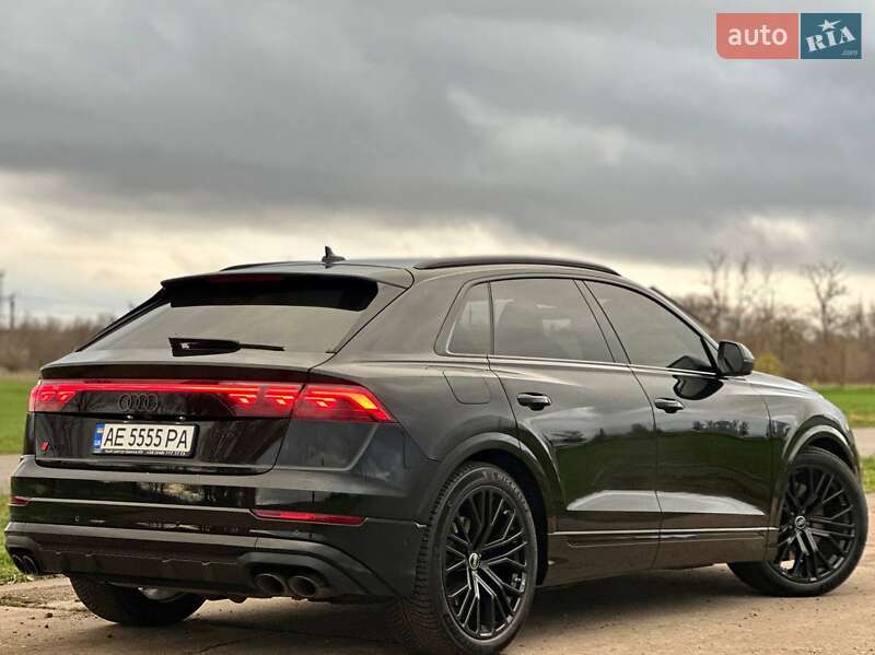 Внедорожник / Кроссовер Audi SQ8 2024 в Киеве