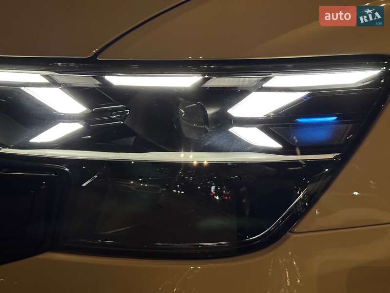 Позашляховик / Кросовер Audi SQ8 2024 в Києві