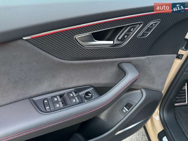 Позашляховик / Кросовер Audi SQ8 2024 в Києві