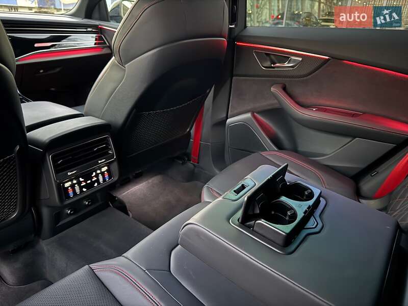 Позашляховик / Кросовер Audi SQ8 2024 в Києві