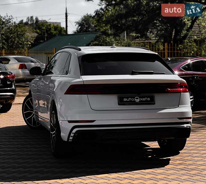 Внедорожник / Кроссовер Audi SQ8 2020 в Николаеве