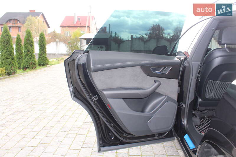 Внедорожник / Кроссовер Audi SQ8 2020 в Трускавце