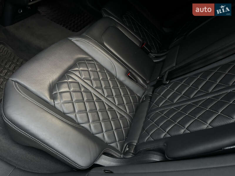 Внедорожник / Кроссовер Audi SQ8 2021 в Днепре