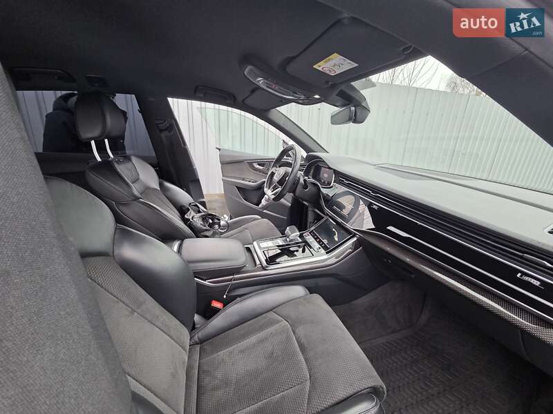 Внедорожник / Кроссовер Audi SQ8 2020 в Полтаве