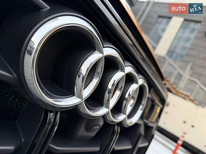 Внедорожник / Кроссовер Audi SQ8 2021 в Киеве