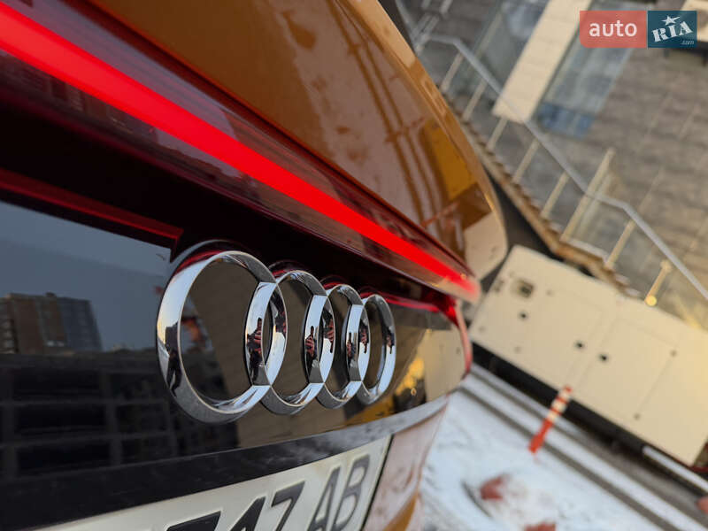 Внедорожник / Кроссовер Audi SQ8 2021 в Киеве