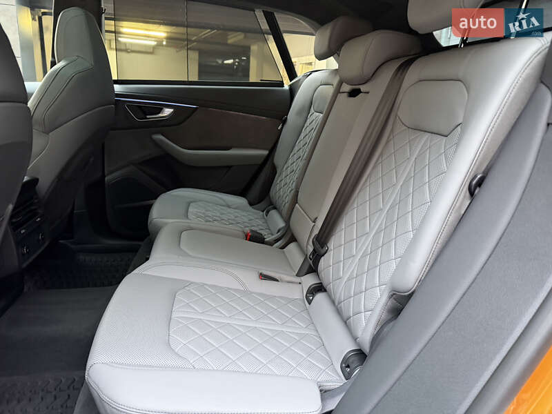 Внедорожник / Кроссовер Audi SQ8 2021 в Киеве