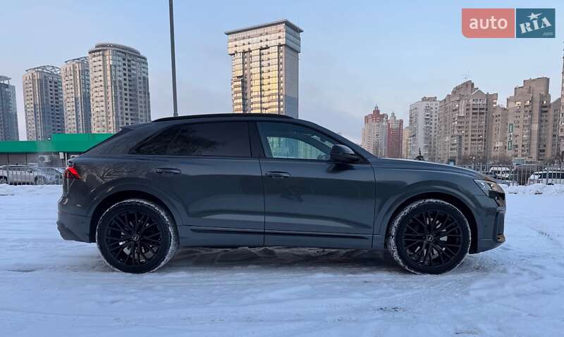 Внедорожник / Кроссовер Audi SQ8 2024 в Киеве