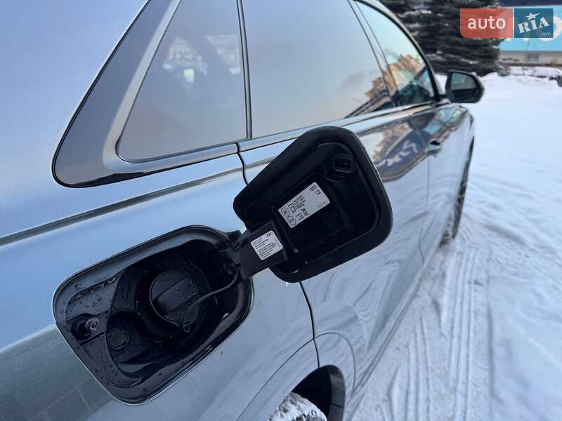 Внедорожник / Кроссовер Audi SQ8 2024 в Киеве
