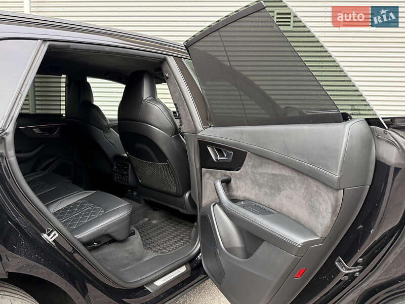 Внедорожник / Кроссовер Audi SQ8 2019 в Ровно
