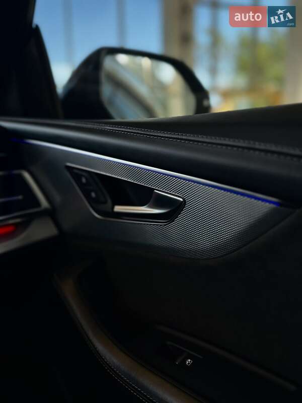 Внедорожник / Кроссовер Audi SQ8 2020 в Николаеве