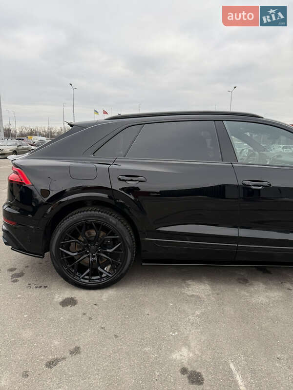 Внедорожник / Кроссовер Audi SQ8 2021 в Киеве