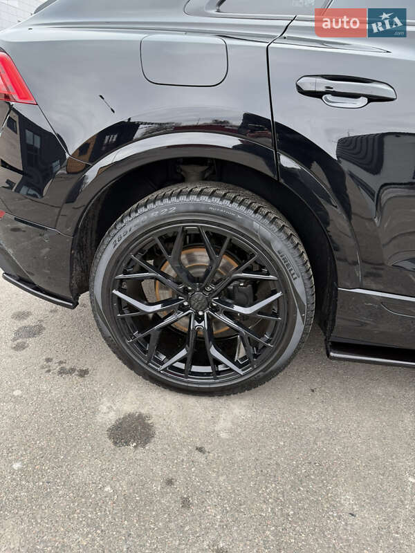 Внедорожник / Кроссовер Audi SQ8 2021 в Киеве