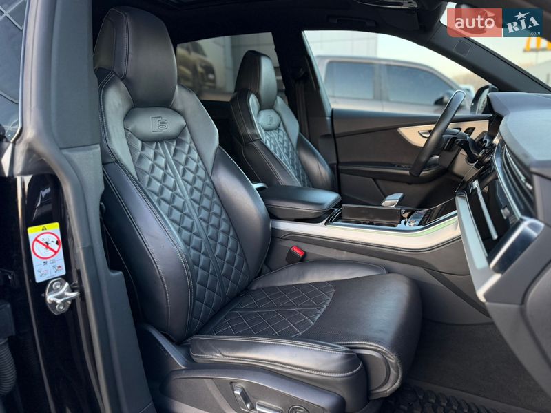 Внедорожник / Кроссовер Audi SQ8 2019 в Хмельницком