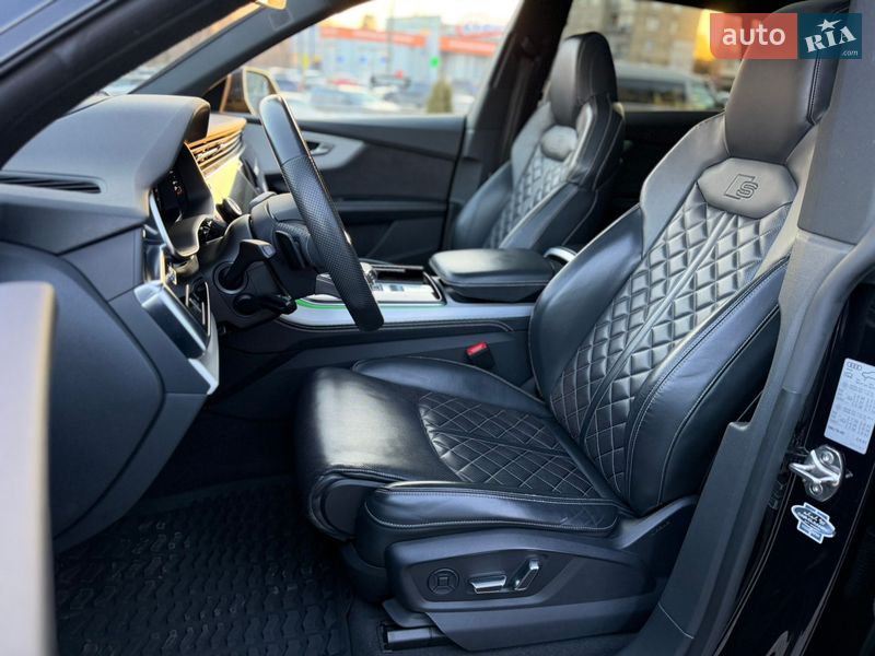 Внедорожник / Кроссовер Audi SQ8 2019 в Хмельницком