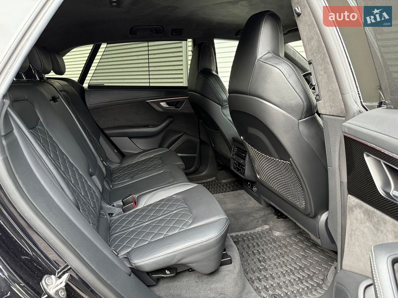 Внедорожник / Кроссовер Audi SQ8 2019 в Ровно