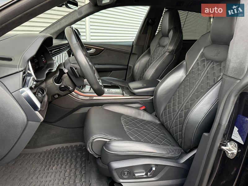 Внедорожник / Кроссовер Audi SQ8 2019 в Ровно