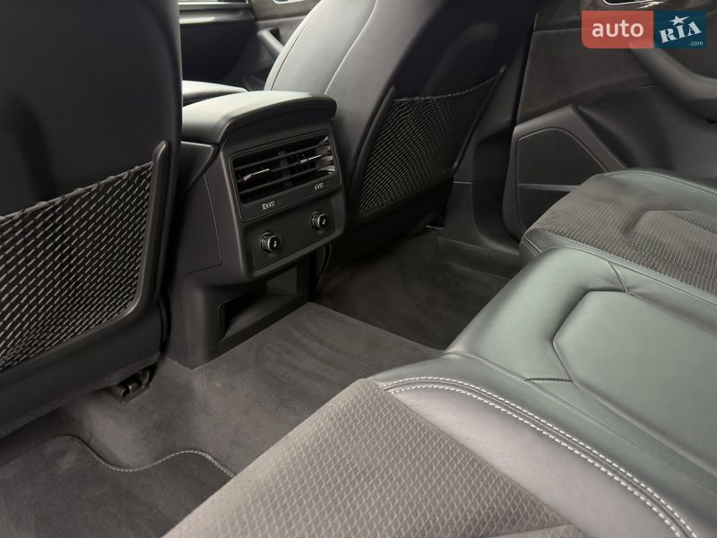 Внедорожник / Кроссовер Audi SQ8 2021 в Крыжополе