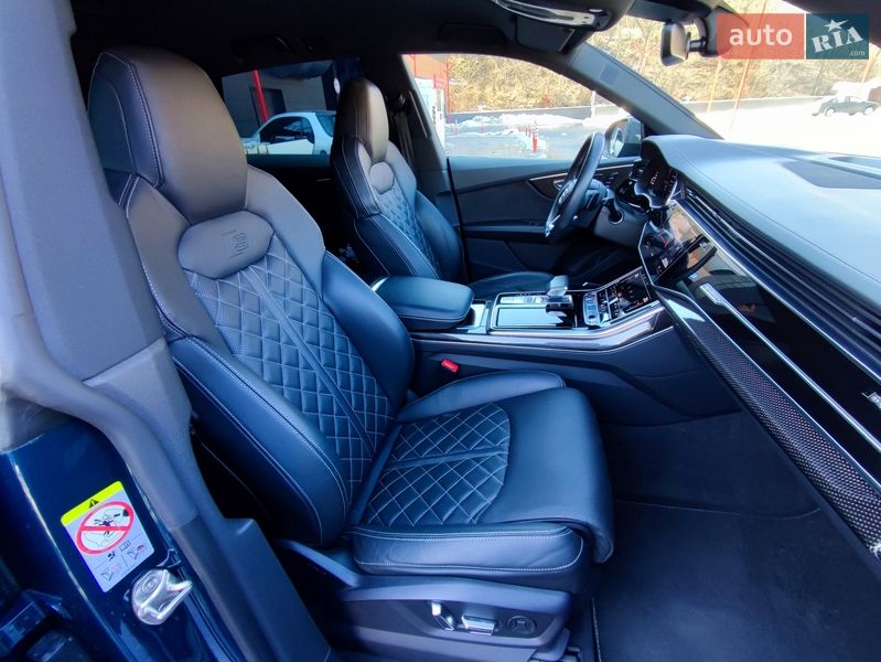 Позашляховик / Кросовер Audi SQ8 2021 в Києві
