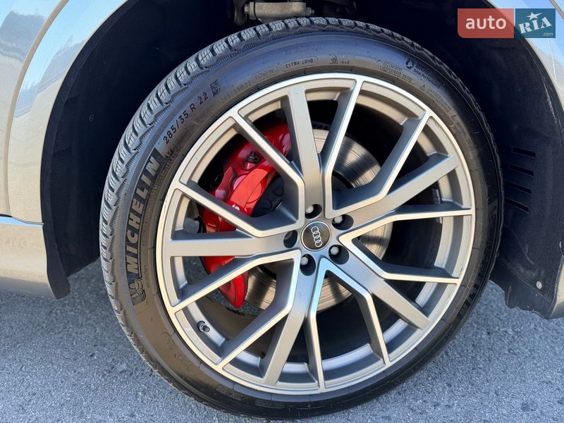 Внедорожник / Кроссовер Audi SQ8 2022 в Полтаве