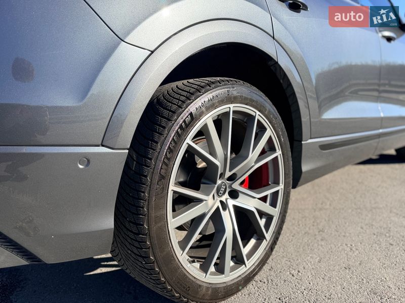 Внедорожник / Кроссовер Audi SQ8 2022 в Полтаве