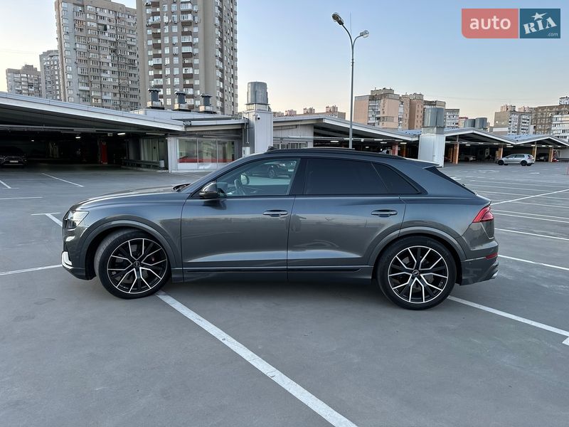 Позашляховик / Кросовер Audi SQ8 2020 в Києві