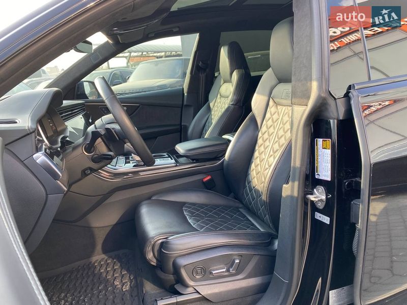 Позашляховик / Кросовер Audi SQ8 2021 в Львові