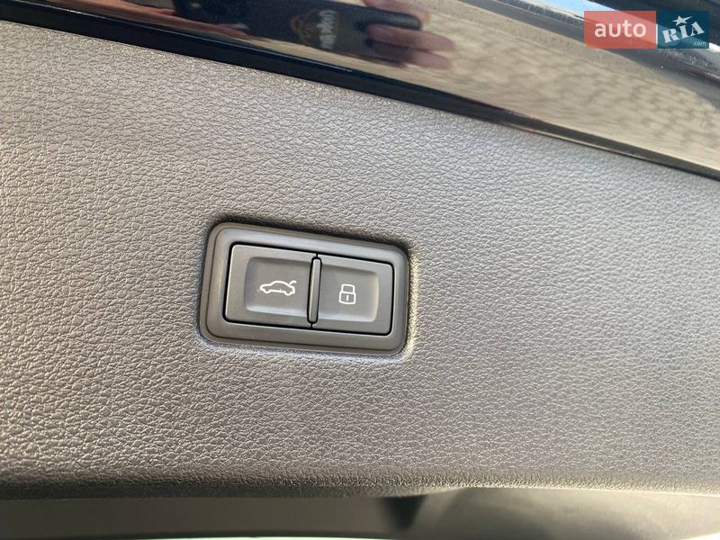 Позашляховик / Кросовер Audi SQ8 2021 в Львові