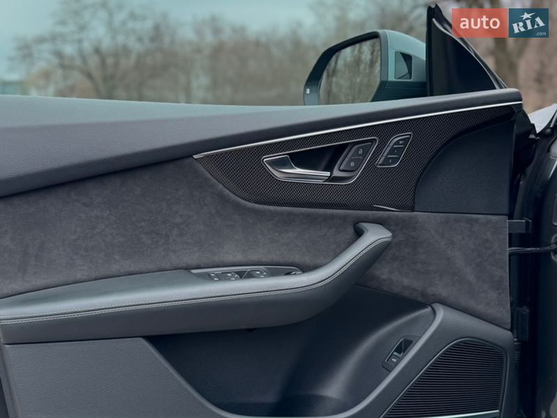 Внедорожник / Кроссовер Audi SQ8 2022 в Днепре