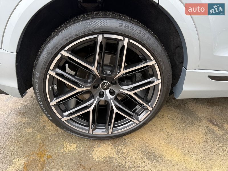 Внедорожник / Кроссовер Audi SQ8 2025 в Киеве