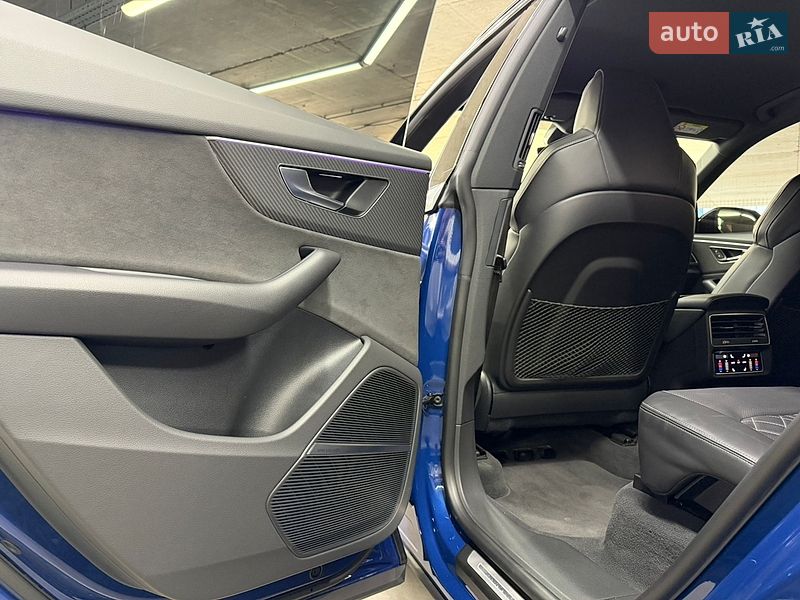 Внедорожник / Кроссовер Audi SQ8 2024 в Одессе