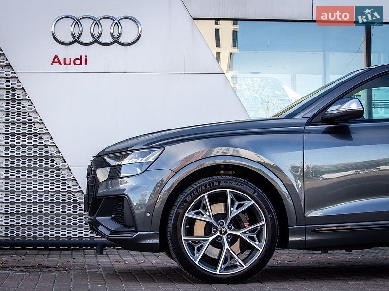 2023 Audi SQ8, VIN WAUZZZF1XPD040703:plate — zdjęcie 1 (autoria)