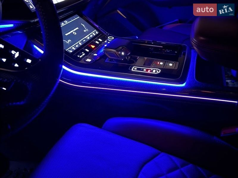 Внедорожник / Кроссовер Audi SQ8 2020 в Одессе