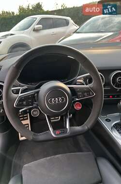 Купе Audi TT RS 2018 в 