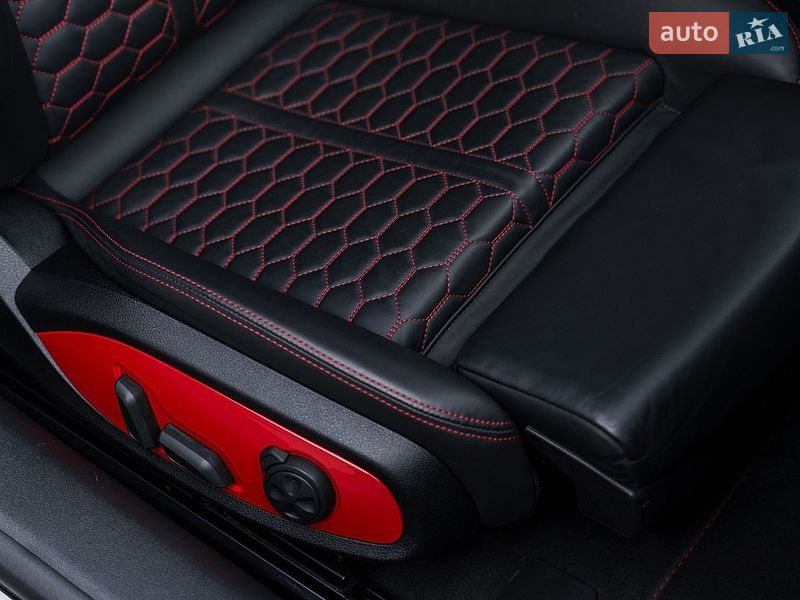Купе Audi TT RS 2019 в Киеве