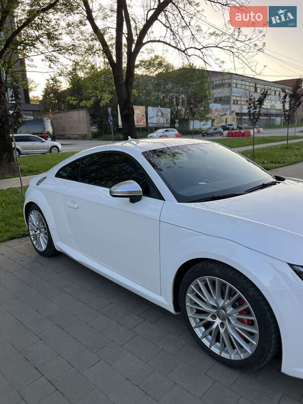 Купе Audi TT S 2016 в Ужгороде