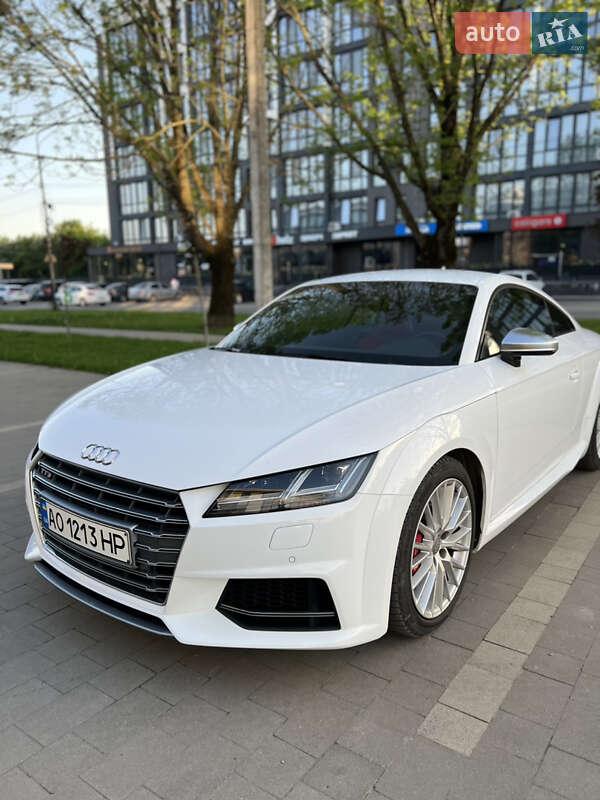 Купе Audi TT S 2016 в Ужгороде