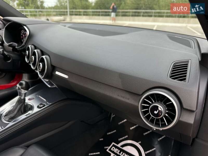 Купе Audi TT S 2016 в Киеве фото 46 Купе Audi TT S 2016 в Киеве