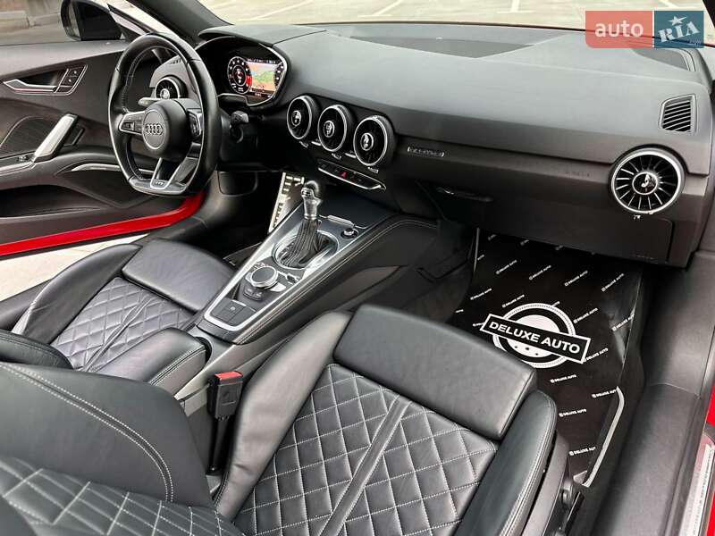 Купе Audi TT S 2016 в Киеве фото 48 Купе Audi TT S 2016 в Киеве
