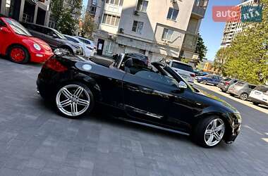 Купе Audi TT S 2012 в 
