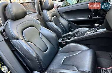 Купе Audi TT S 2012 в 