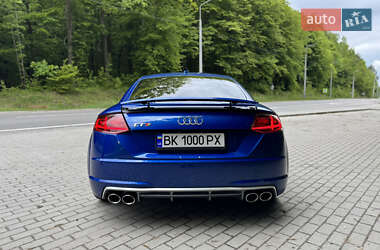 Купе Audi TT S 2016 в 